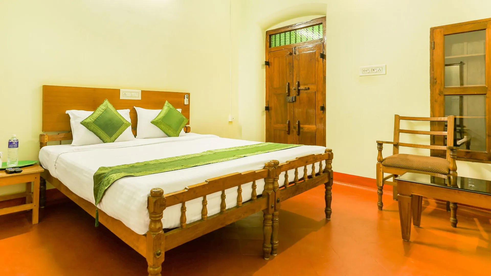 *** Hotel Treebo Green Aura Alappuzha India